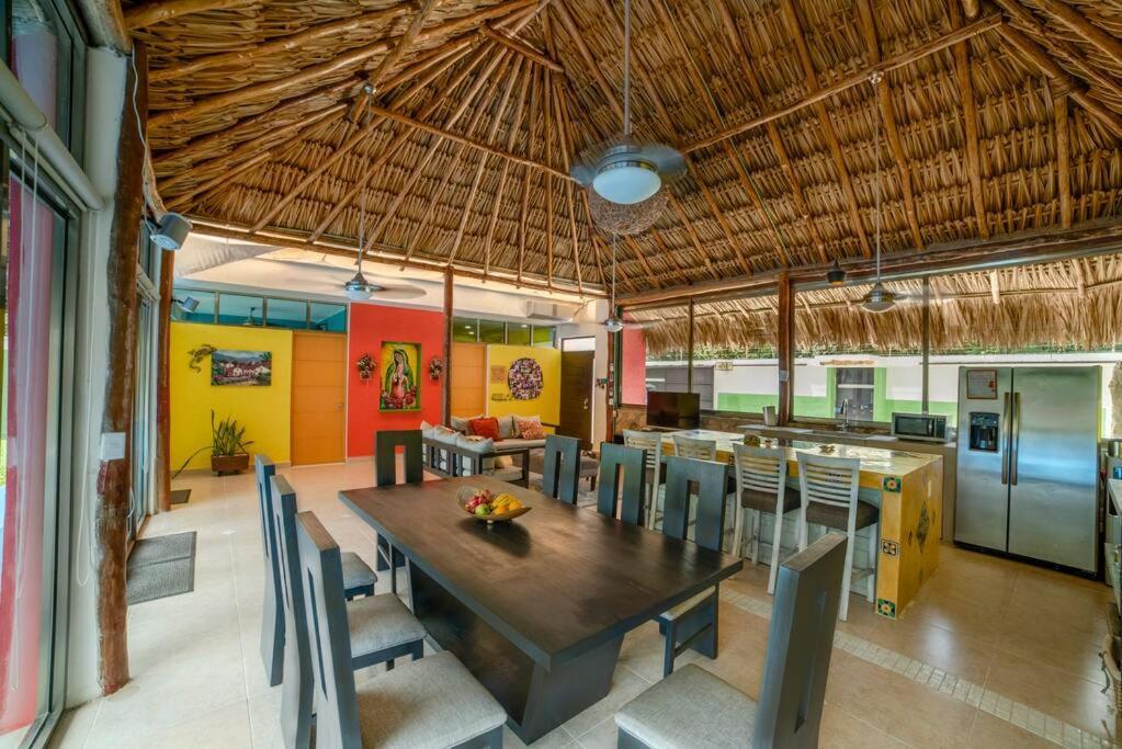 La Palapa - Beautiful Pool Sleeps Up To 8
