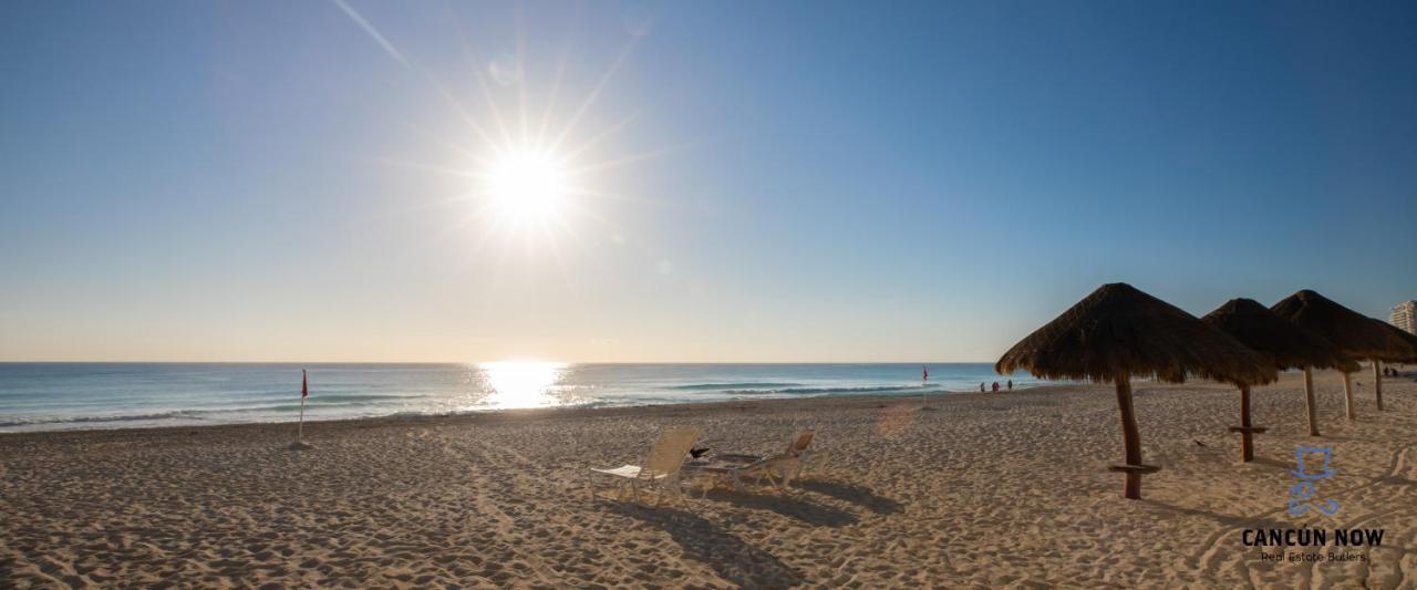 Aparthotel Brisas Beachfront Penthouses 4*
