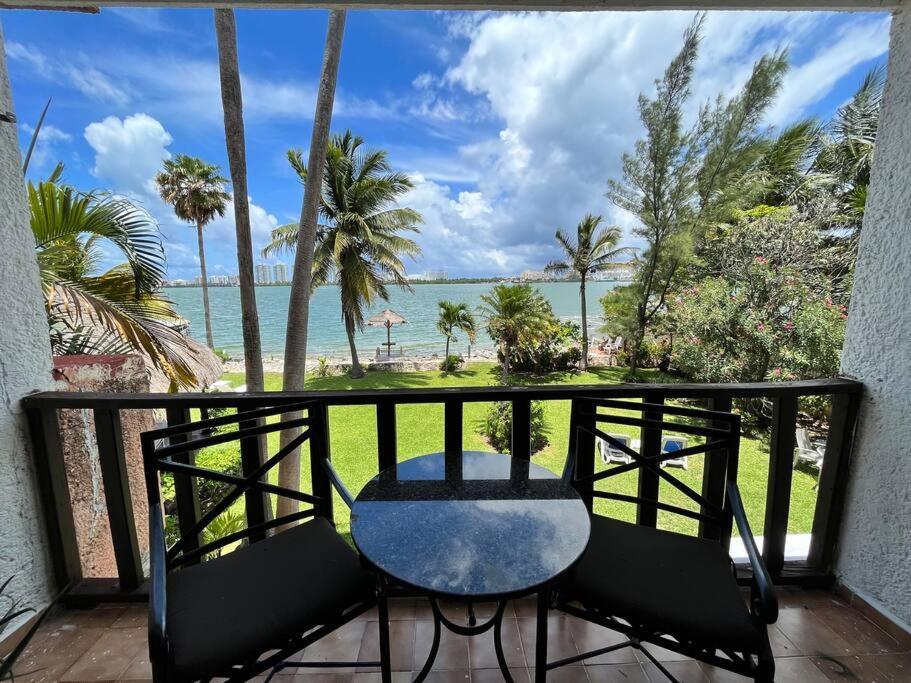 Relaxing View 2br Apto 15min Walking To The Genc3 Apartment Cancun