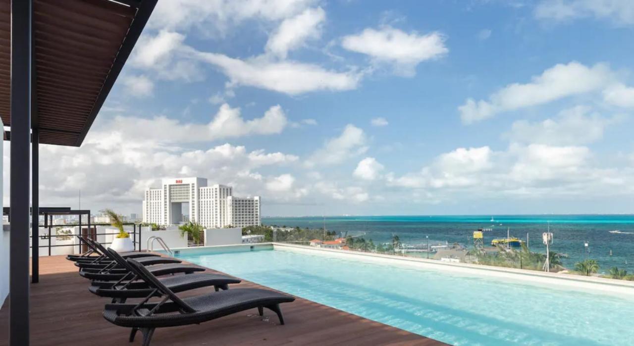 Elegant Well Located In The Zone Of * Cancún