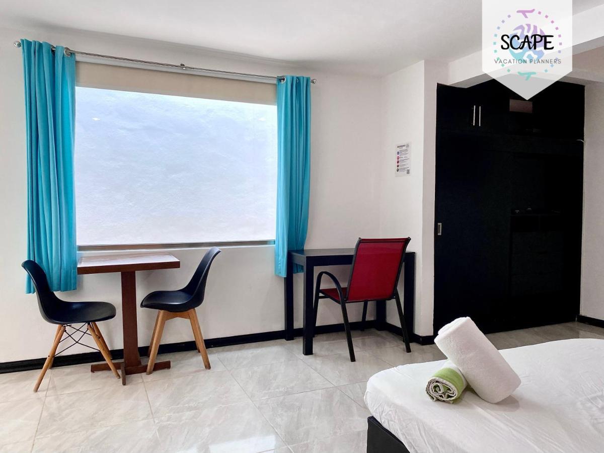 Calidos Y Amplios Estudios Con Alberca En El Centro De Apartamento *
