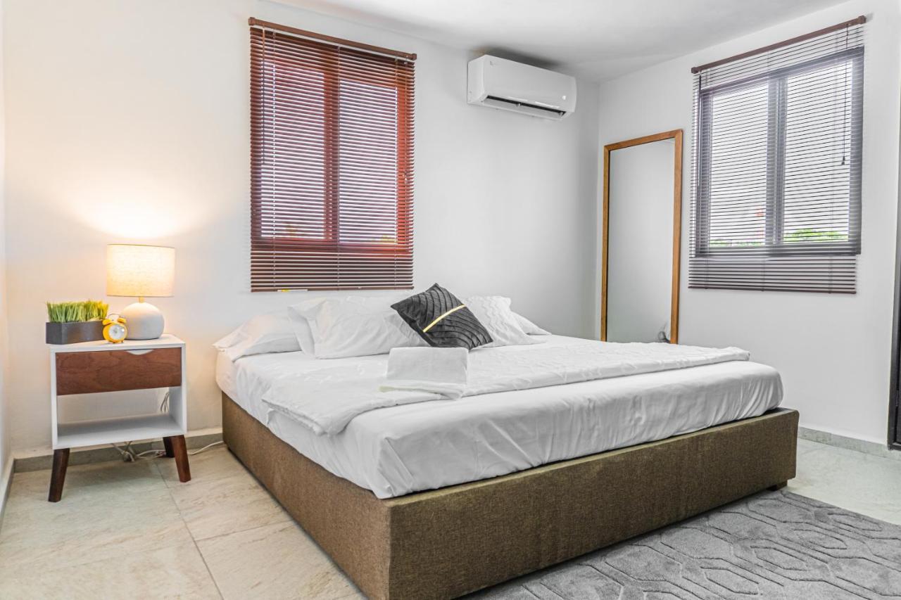 Pako - Luxurious & Spacious 2 Bedroom Close To The Beach, Free Wi-fi, Ideal Location In Downtown Centro Cancún