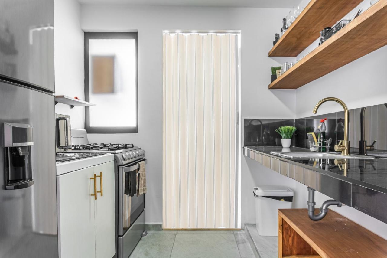 Apartamento Pako - Luxurious & Spacious 2 Bedroom Close To The Beach, Free Wi-fi, Ideal Location In Downtown Centro