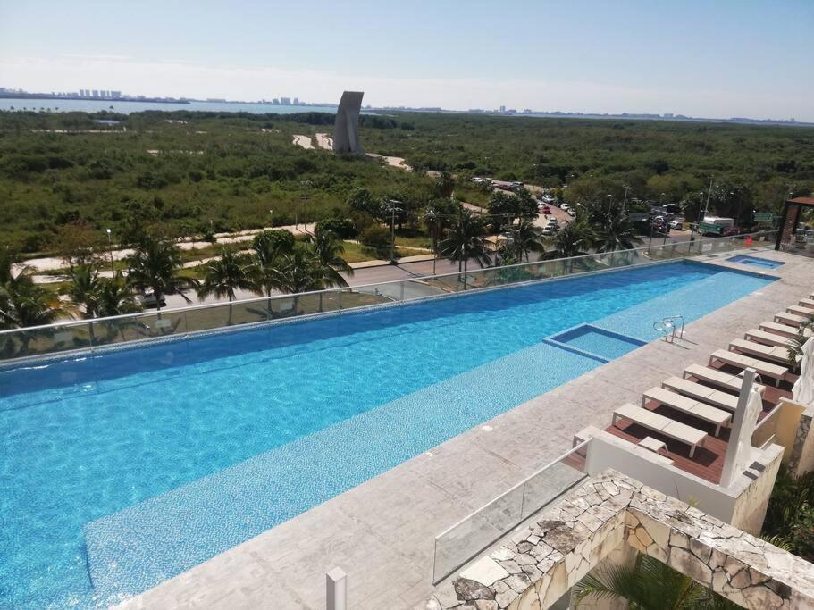 Beautiful 2b 2br Ocean/lagoon View Pool Gym Apartamento *