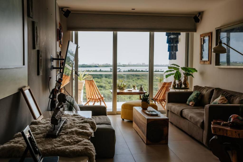 Beautiful 2b 2br Ocean/lagoon View Pool Gym * Cancún