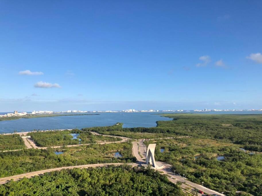 Beautiful 2b 2br Ocean/lagoon View Pool Gym Apartamento *