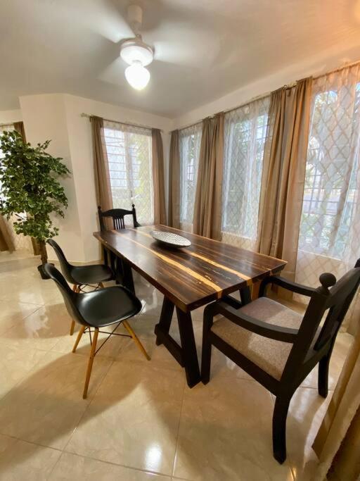 Cozy 3b2br Centric Location Pool Wifi Apartamento *
