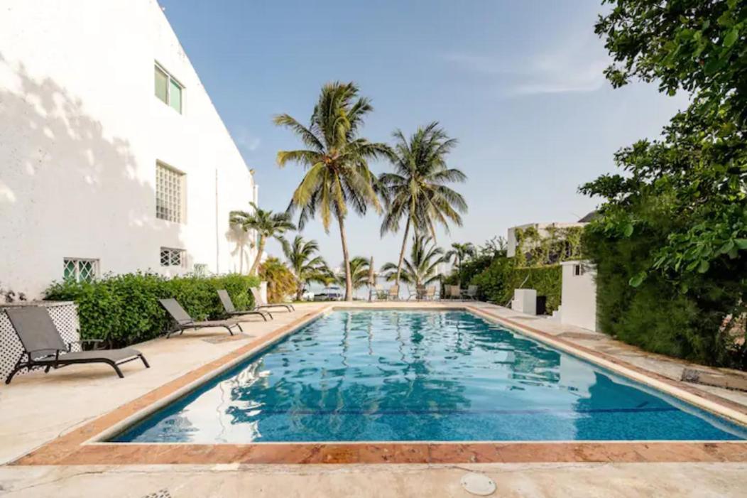 Chloe. Modern 4 House With Pool Villa