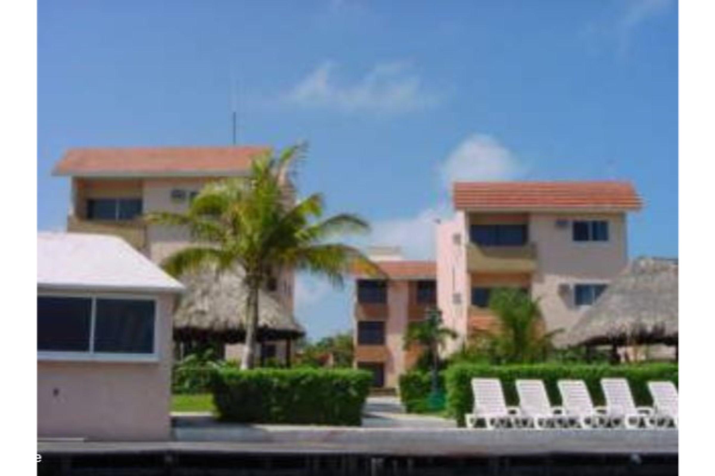 Grand Royal Lagoon Hotel Cancún
