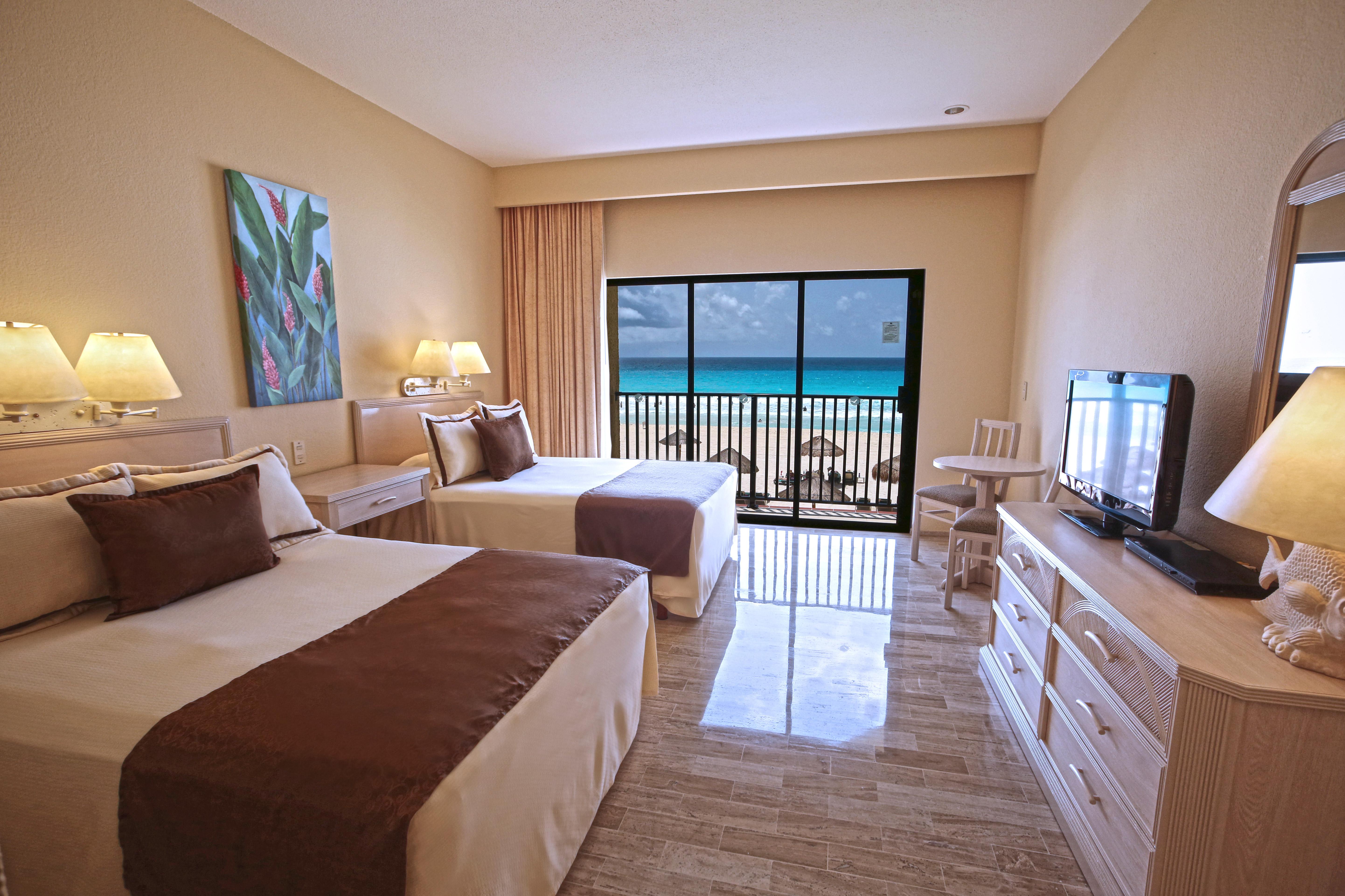 Resort The Royal Islander - An