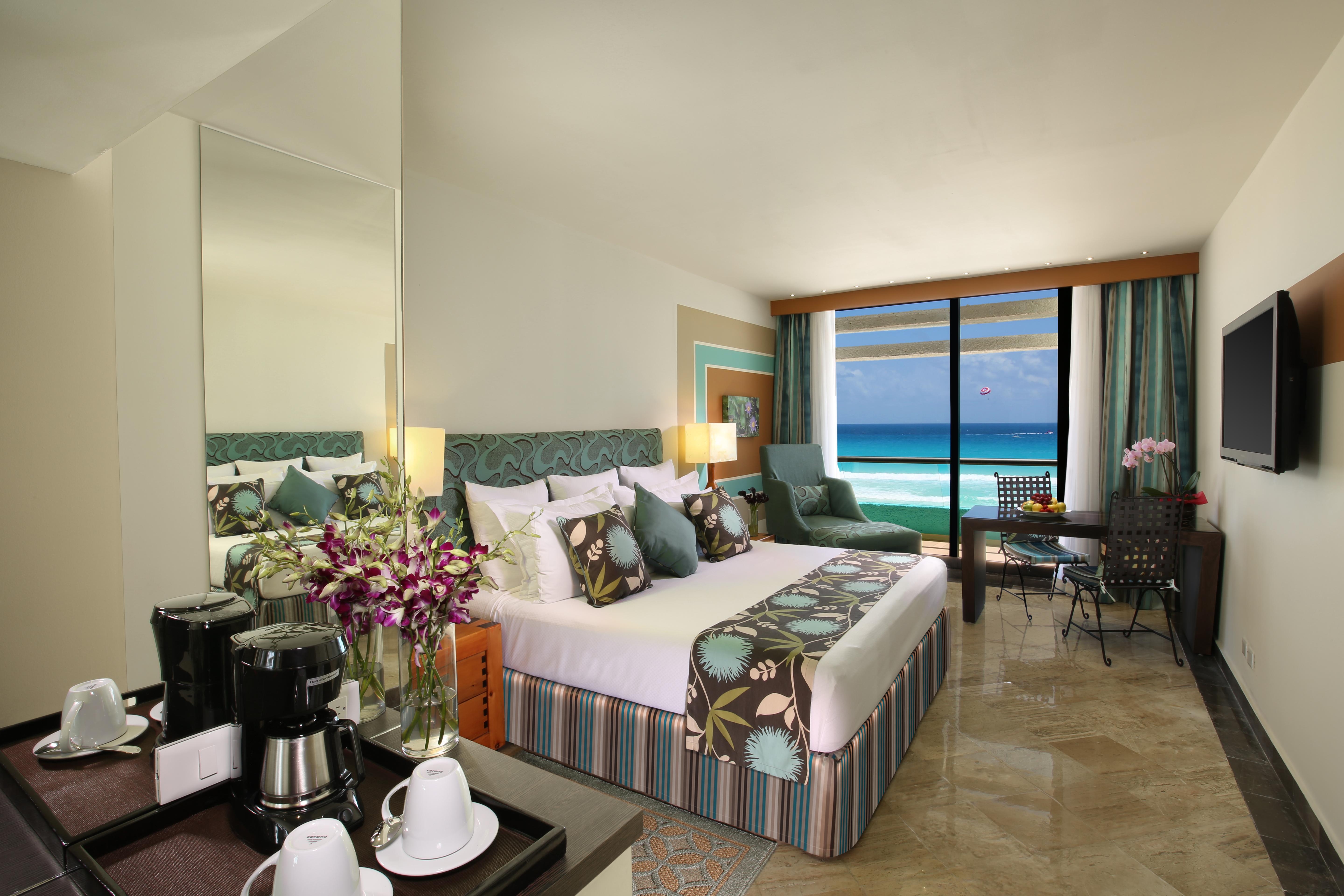 Resort The Pyramid By Oasis