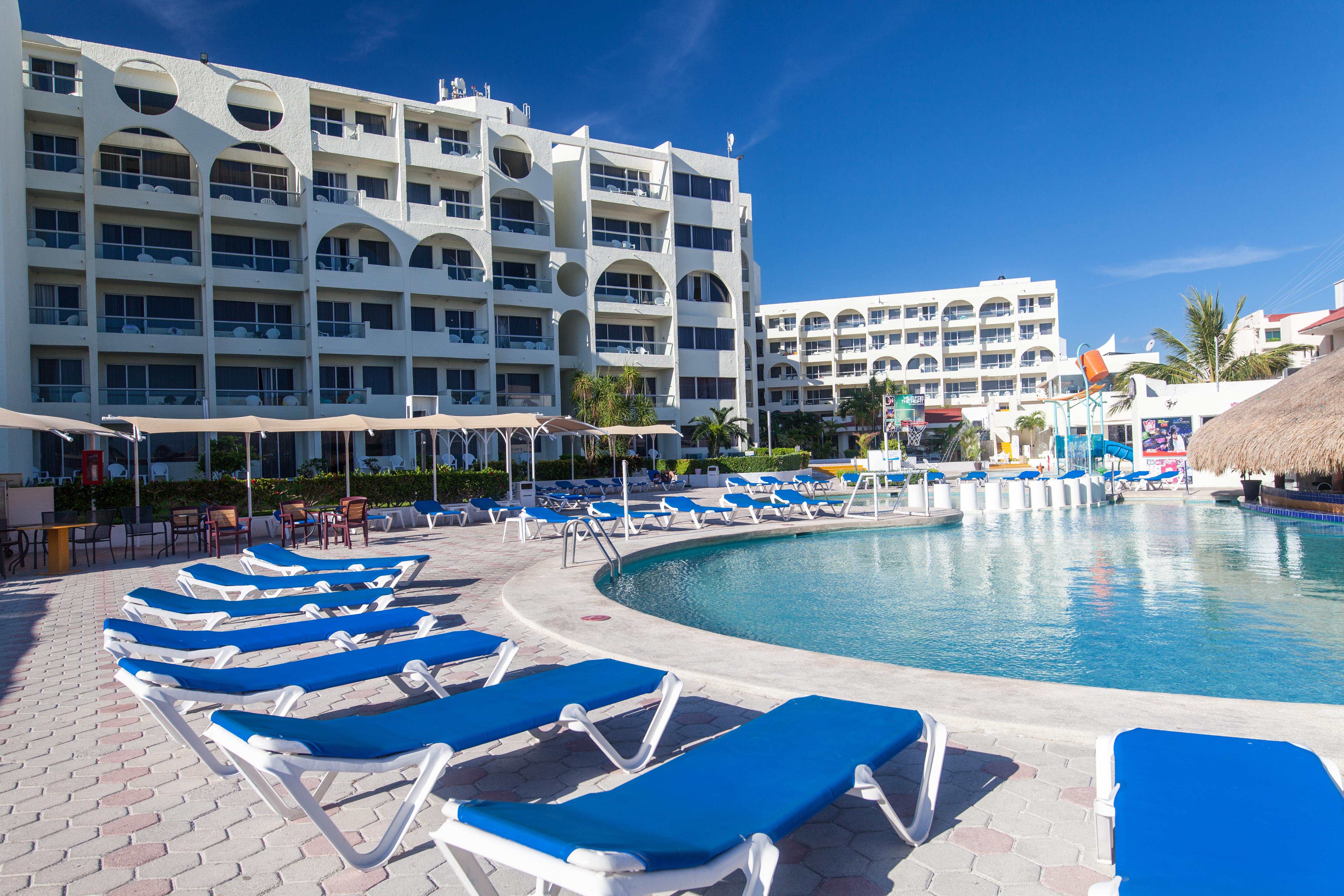 Resort Aquamarina Cancún
