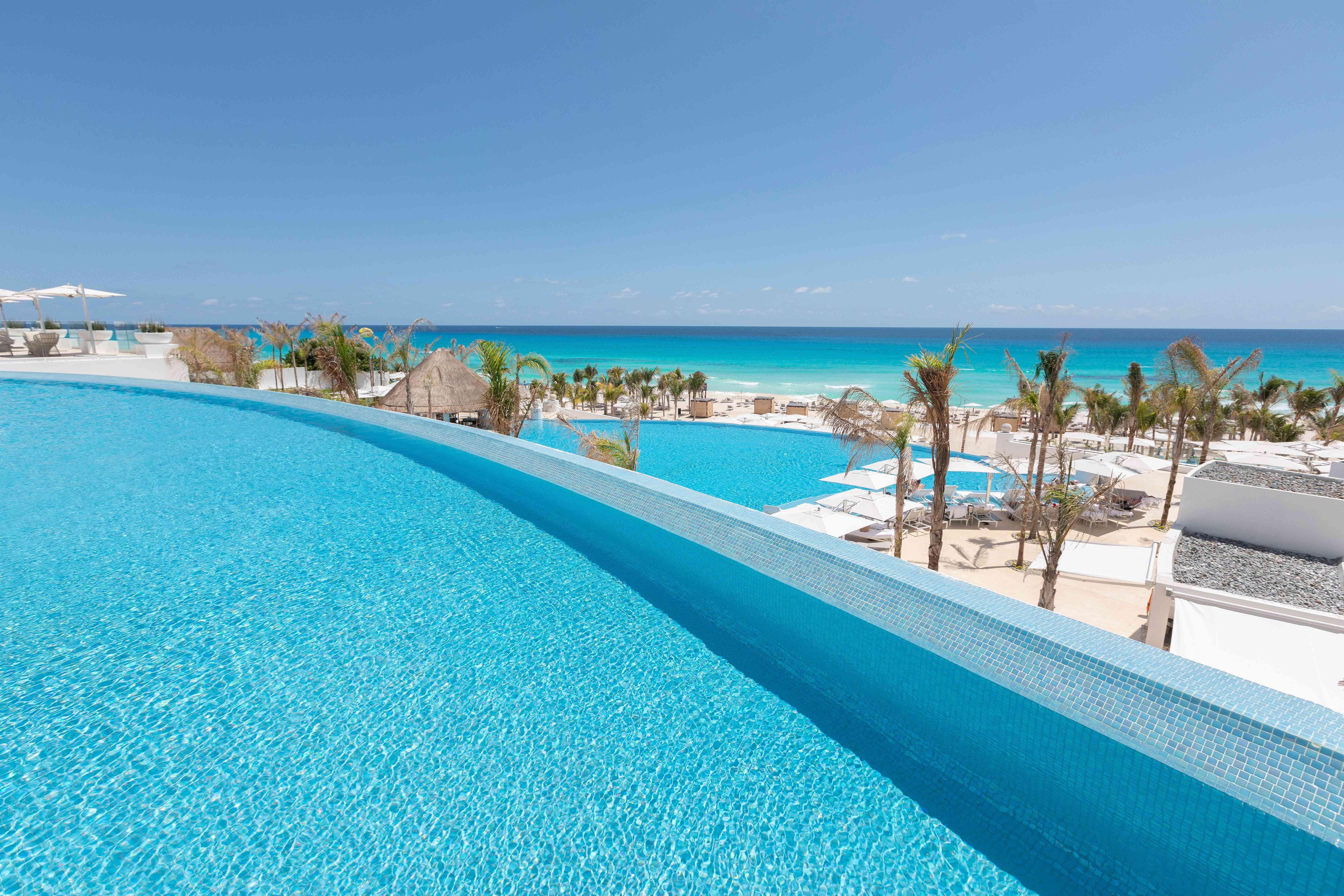 Le Blanc - Adults Only -