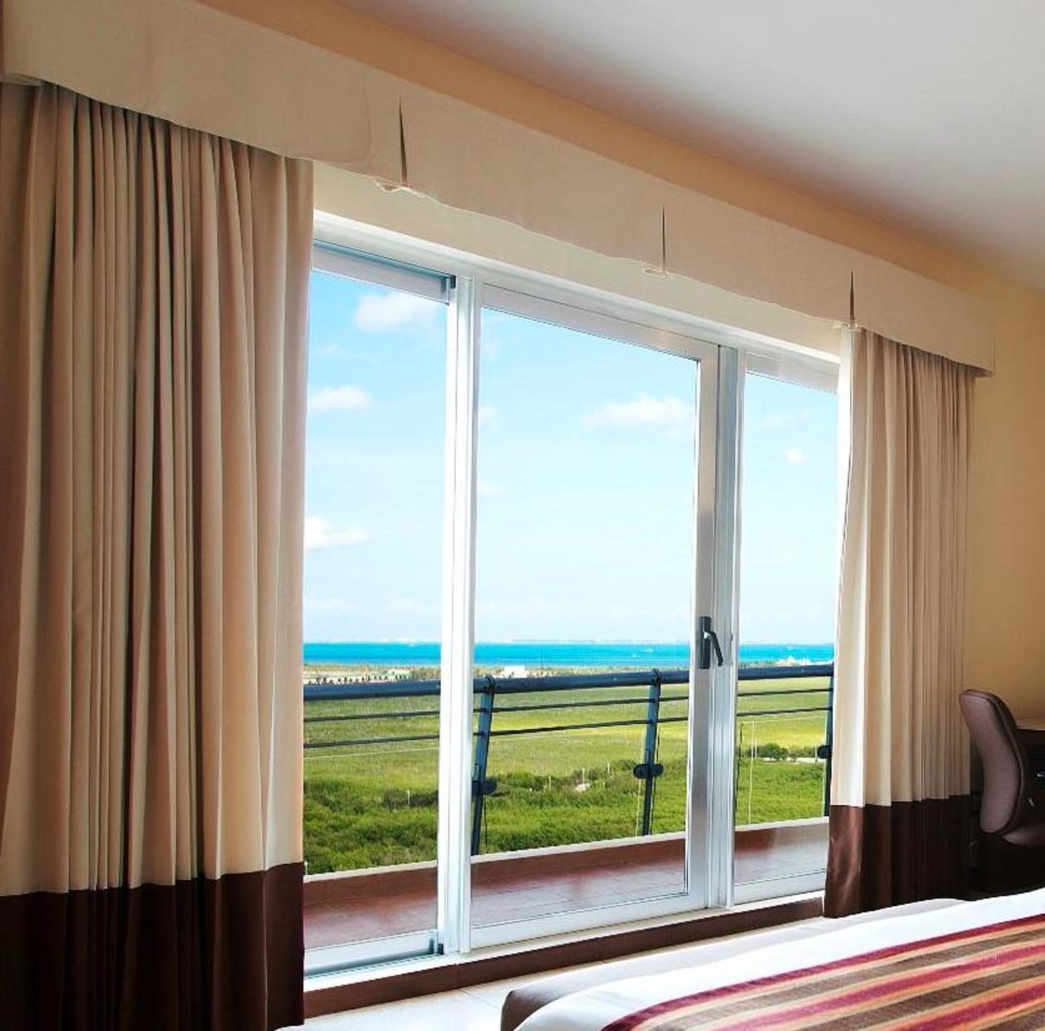 Krystal Urban Centro Hotel 4*