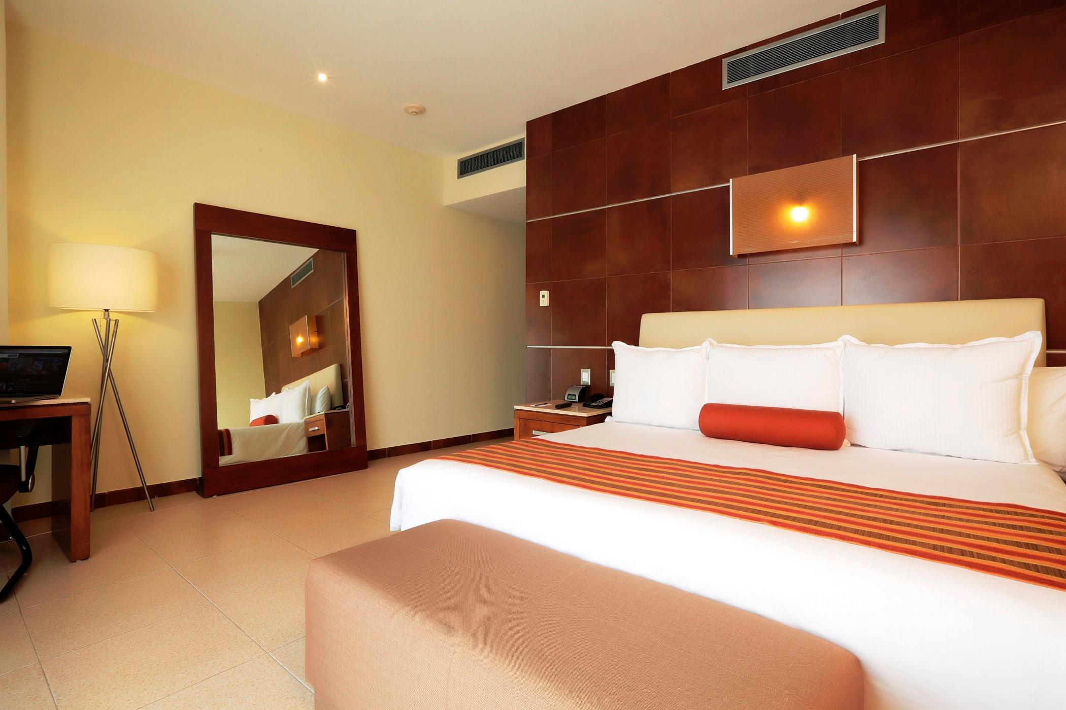 Hotel Krystal Urban Centro