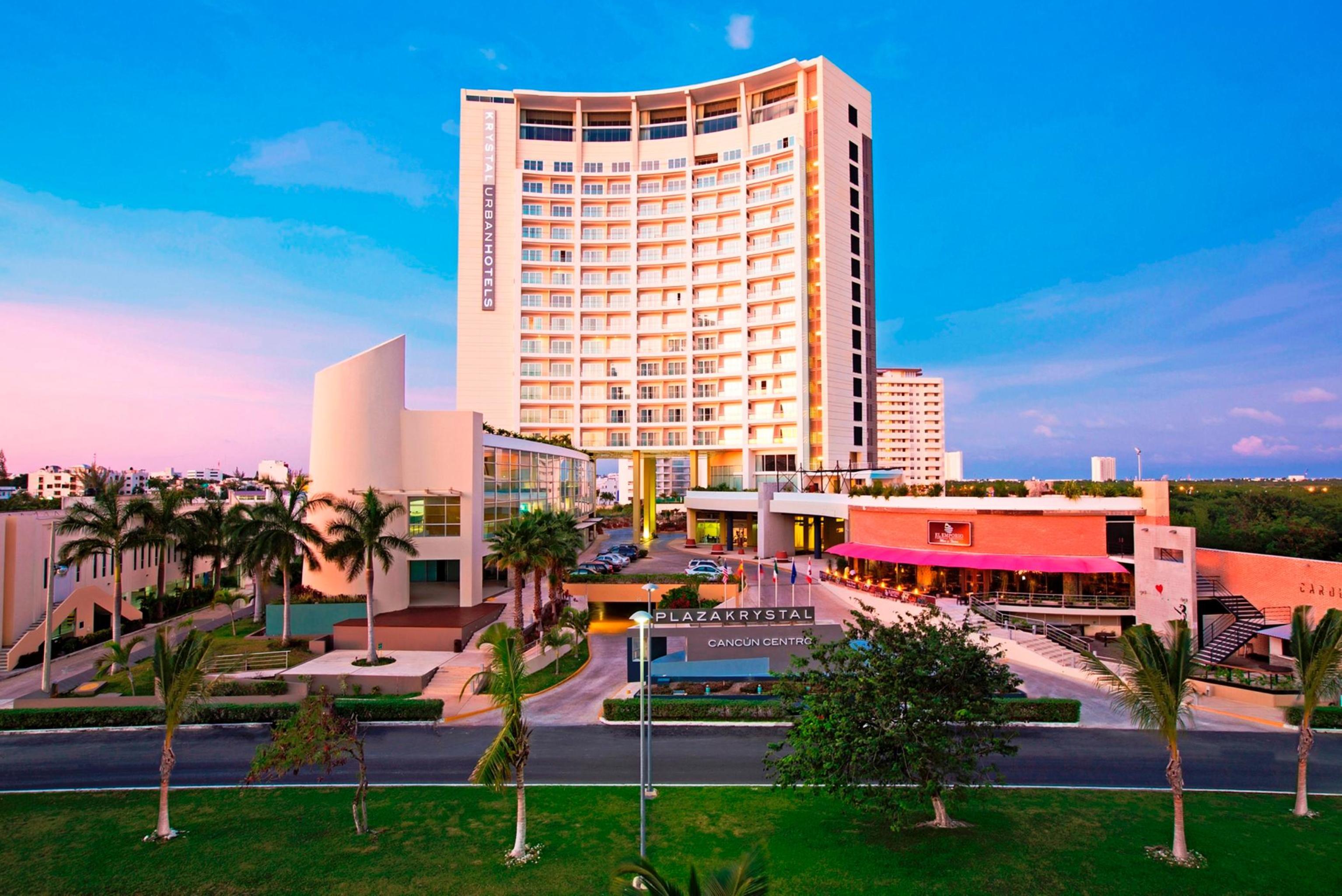 Krystal Urban Centro 4* Cancún