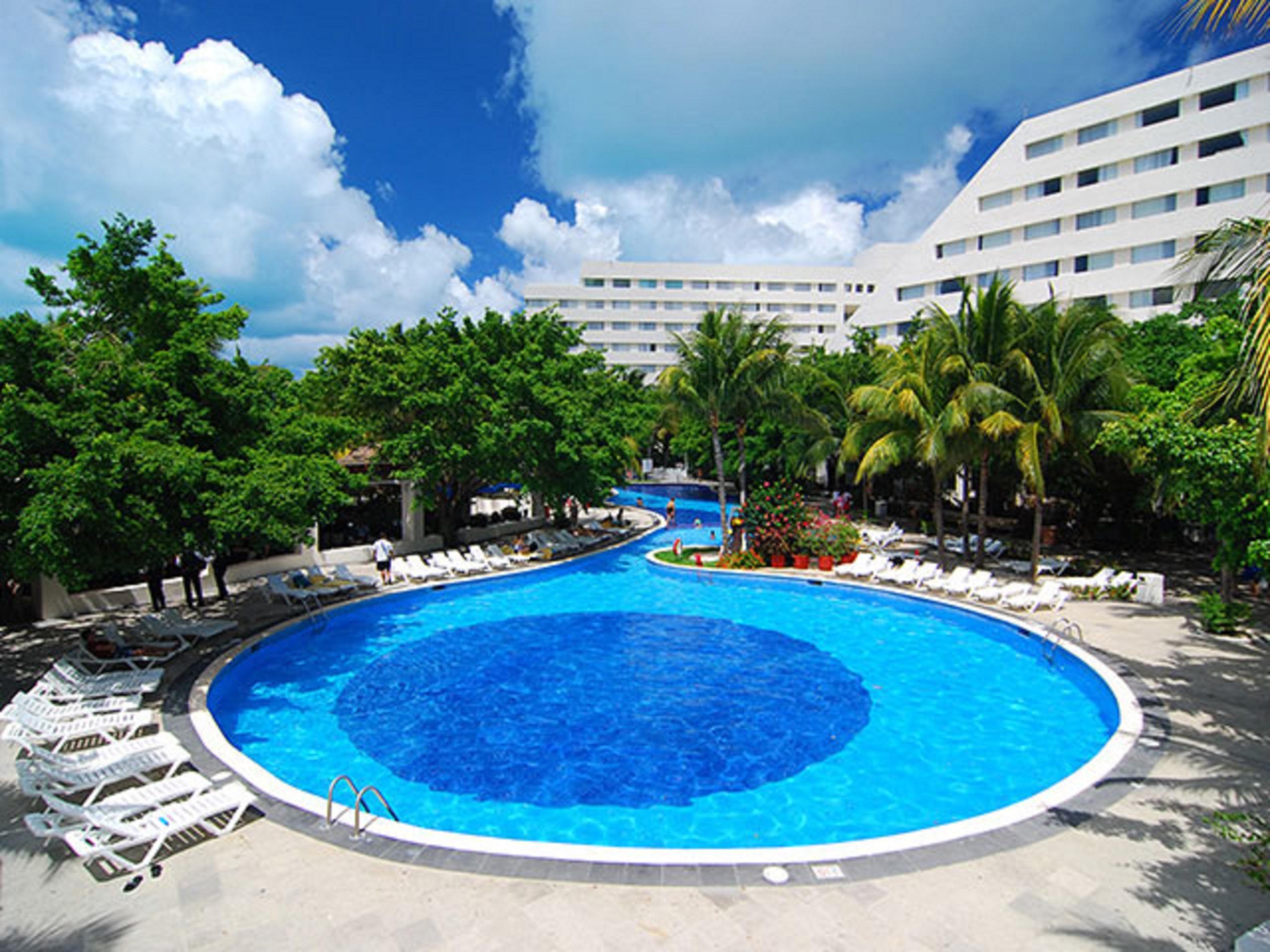 Oasis Palm 4* Cancún