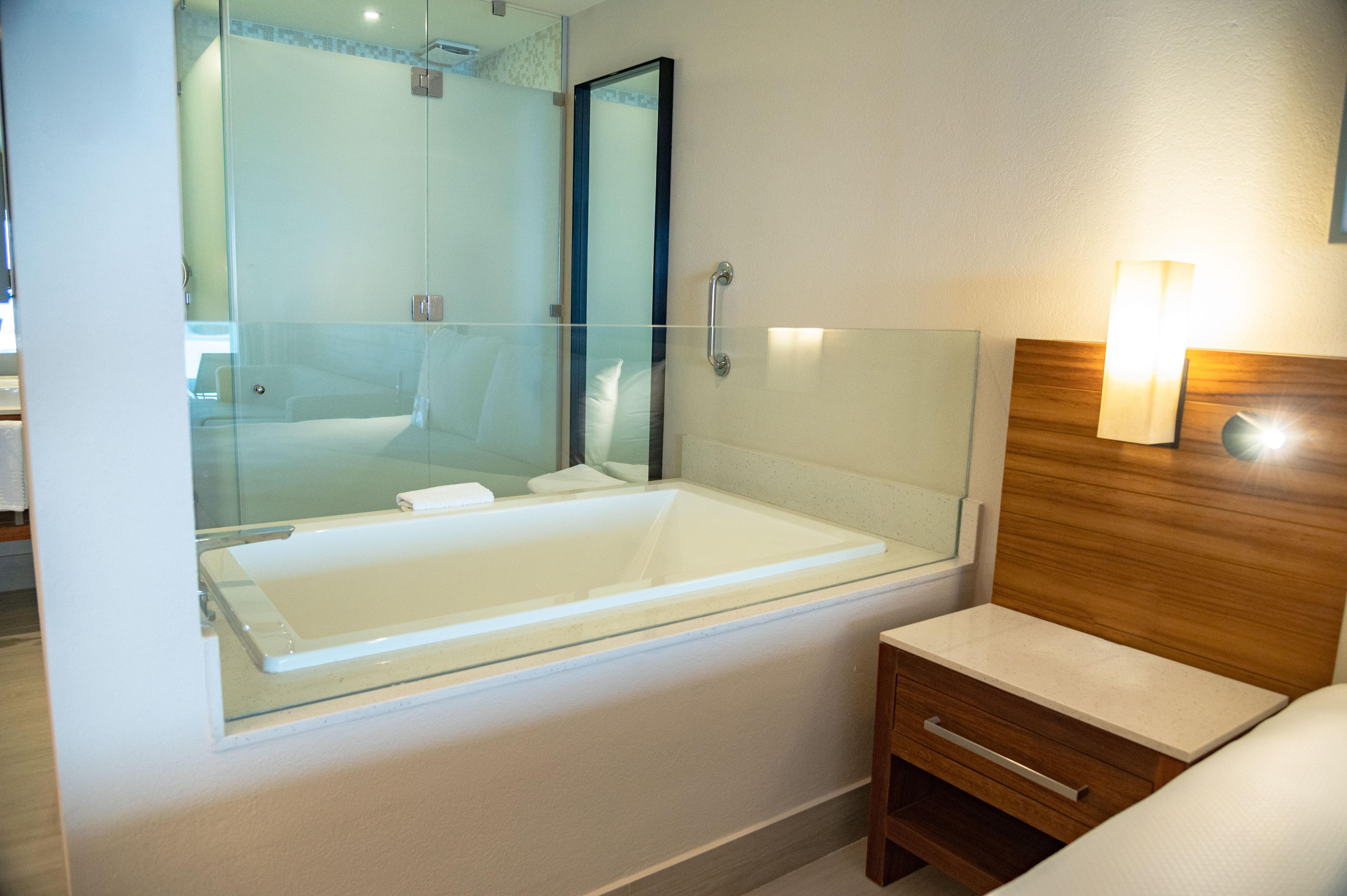 Emporio Resort 4*