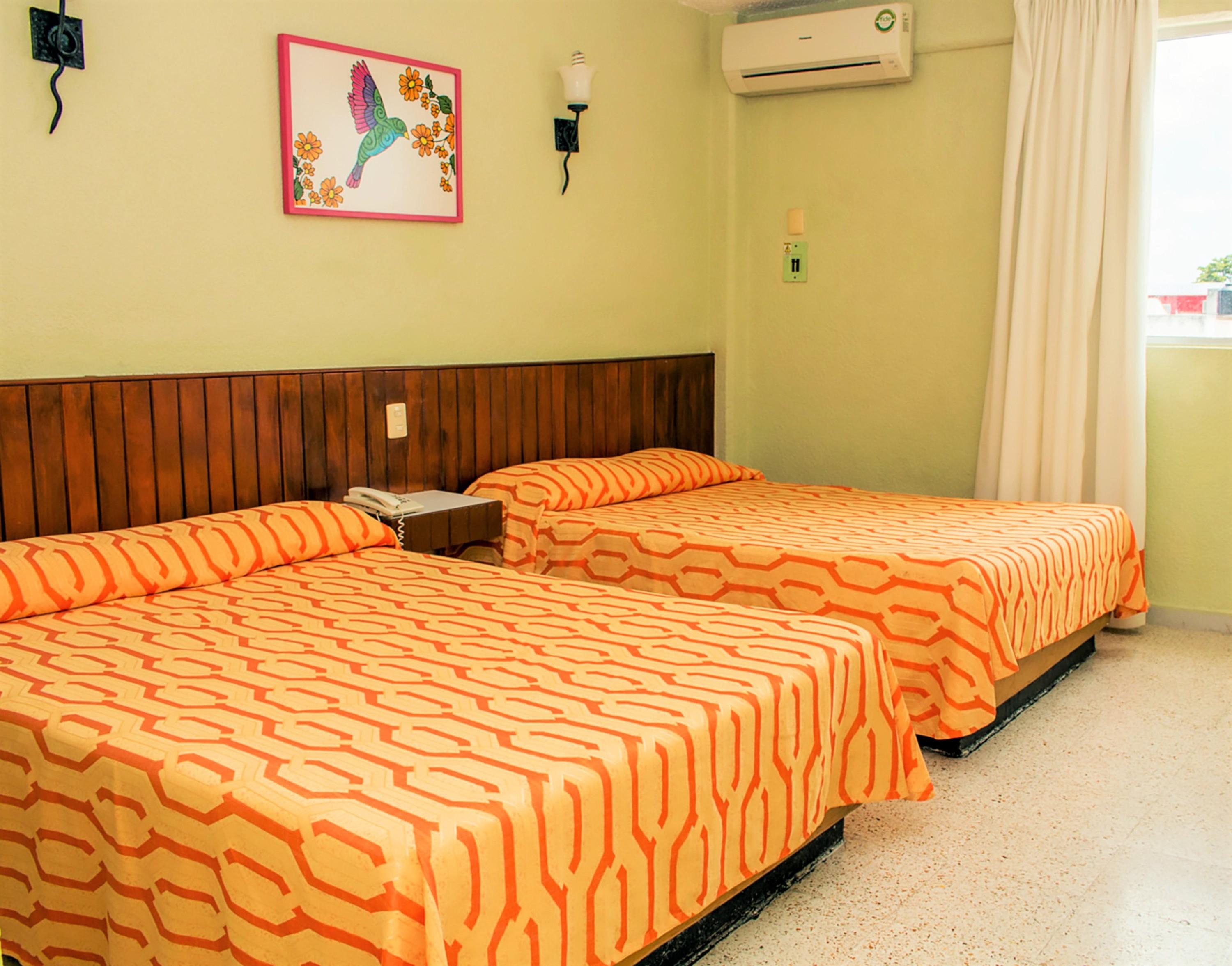 Batab Hotel 3*
