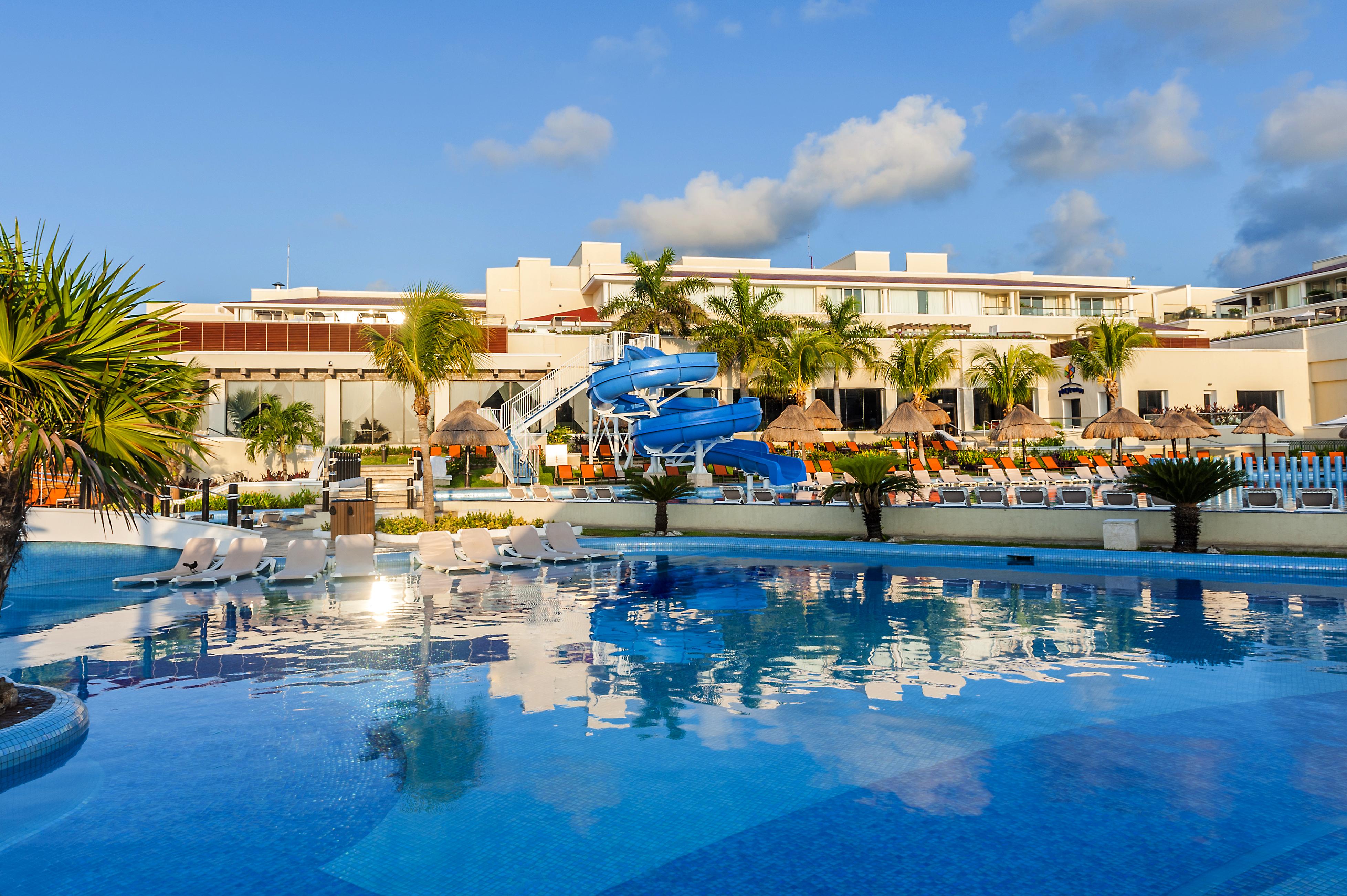 Resort Moon Palace -