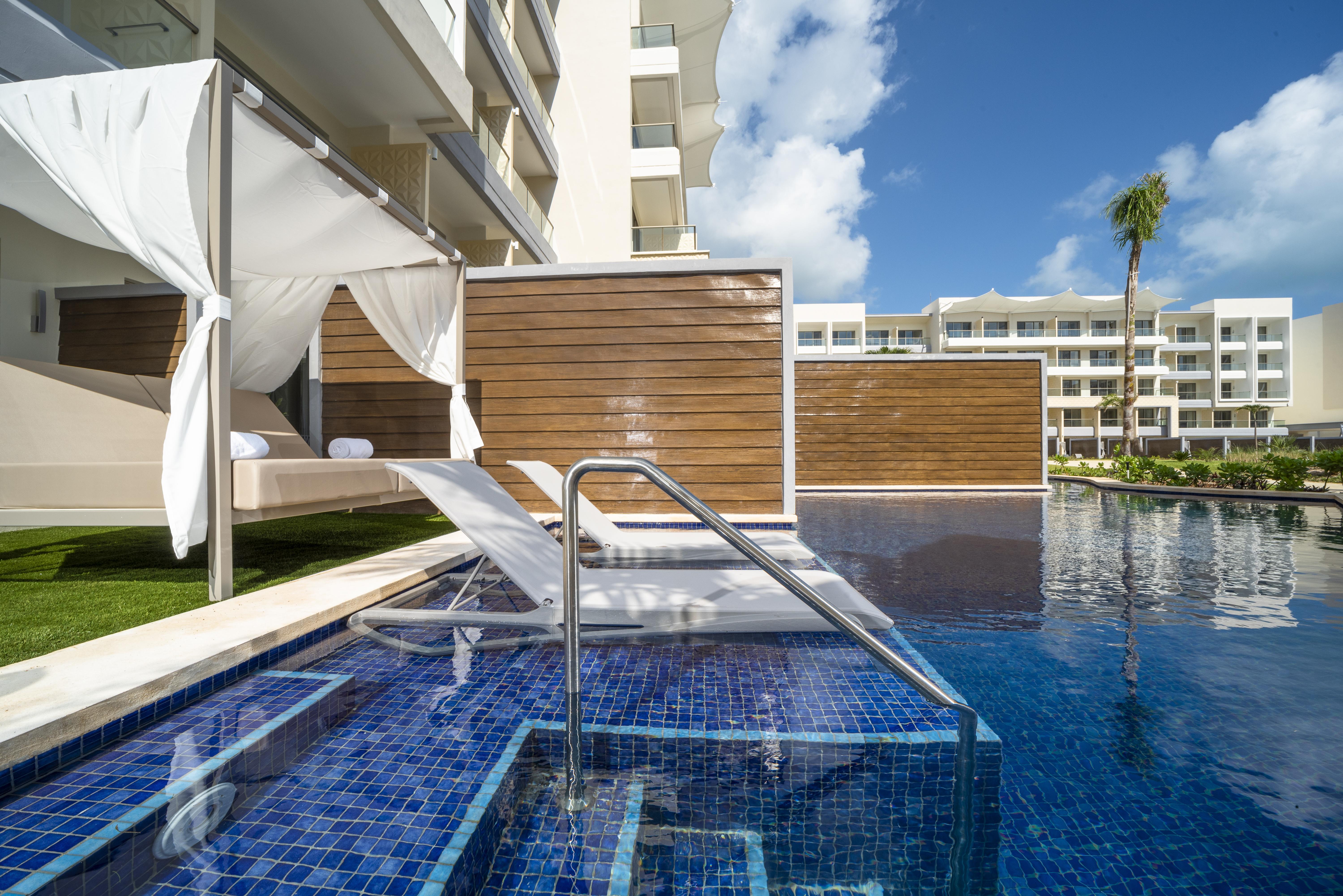 Resort Planet Hollywood Cancun, An Autograph Collection (adults Only)