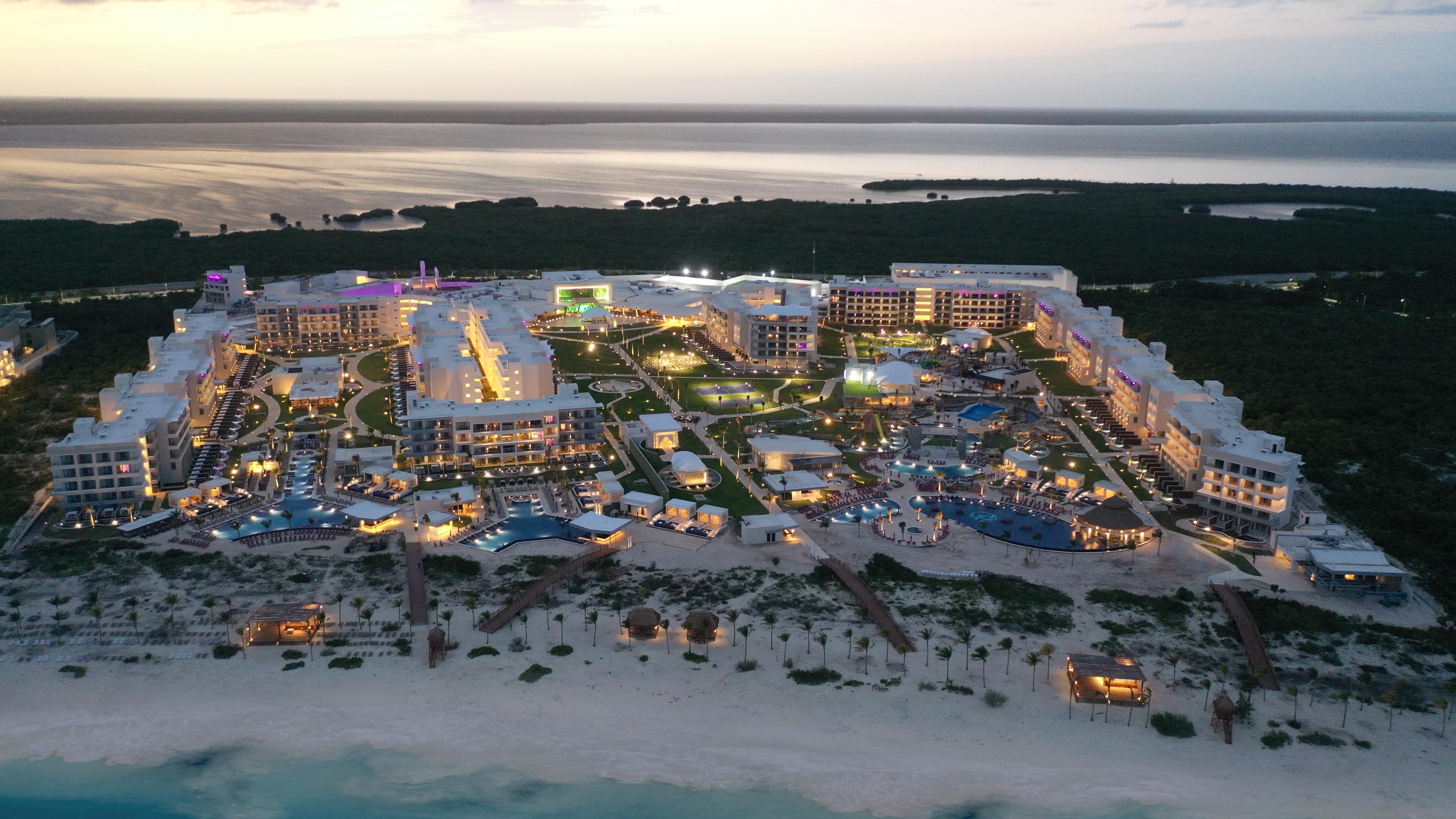 Planet Hollywood Cancun, An Autograph Collection (adults Only) Resort 5*