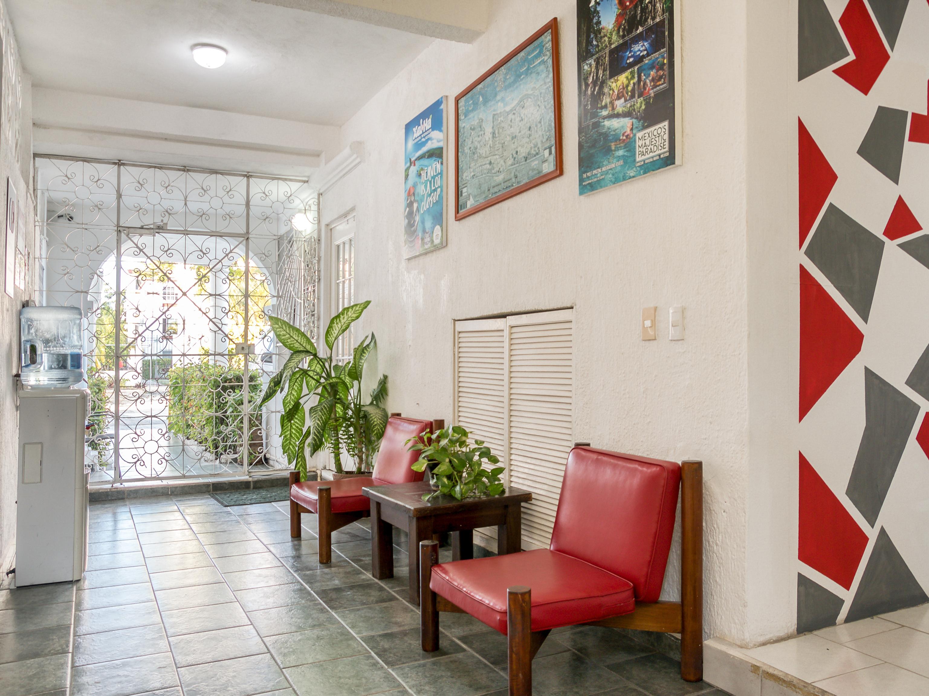 Hotel Capital O Farallon Inn, 5*