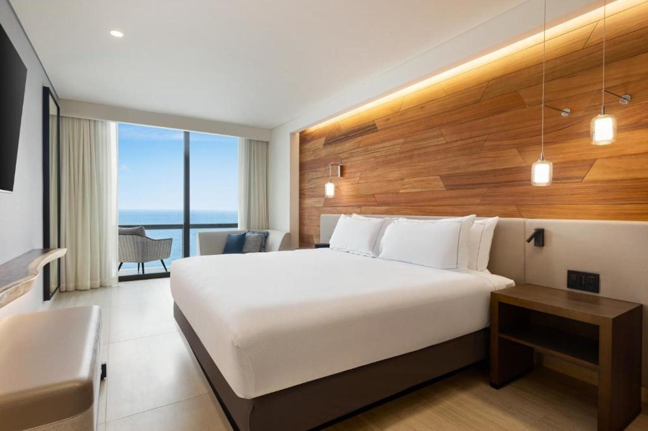 Hilton An