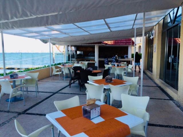 Punta Me Beautiful Beach Front In The & Waterpark Apartamento *