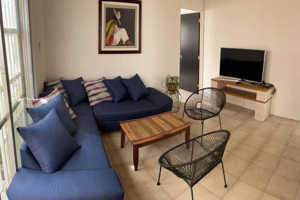 Cazón - Amplio Departamento A Pasos De La Zona Hotelera Y Puerto * Cancún
