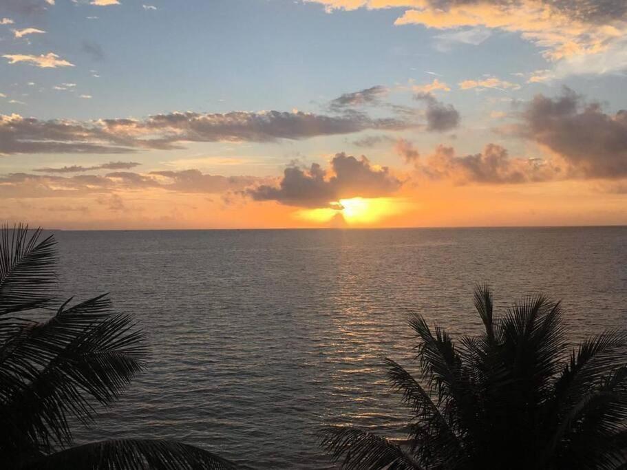 Punta Me With Ocean View & Beach Front