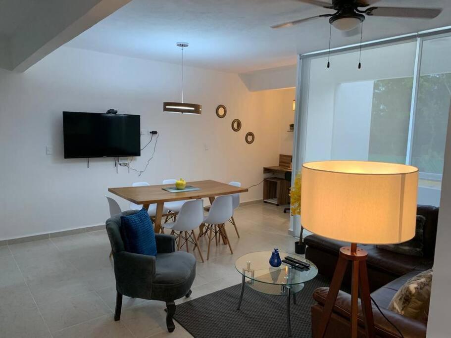 Hermoso Piscina, Céntrico, área Libre. * Cancún