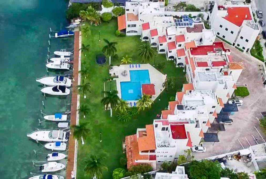 Mexican Lagoon Front By Casa Paraiso Villa Cancun