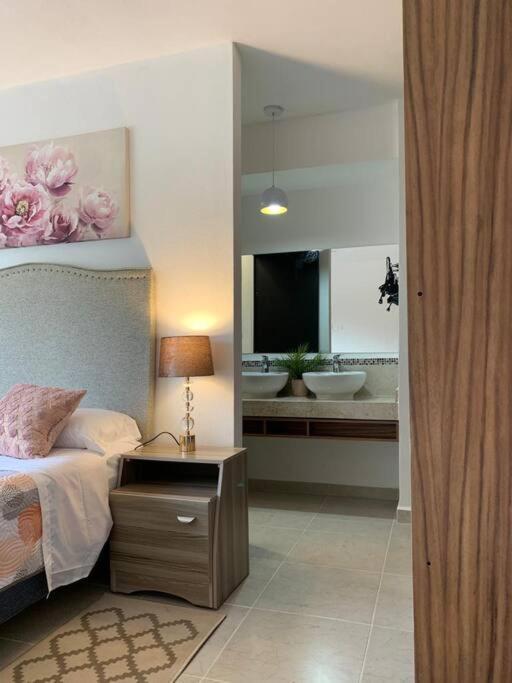 Apartamento Hermoso Piscina, Céntrico, área Libre. Cancún