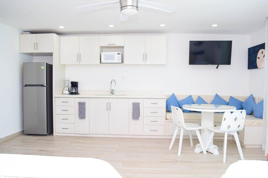 Apartment Lovely At The Beach, Stunning Ocean View #1209 *