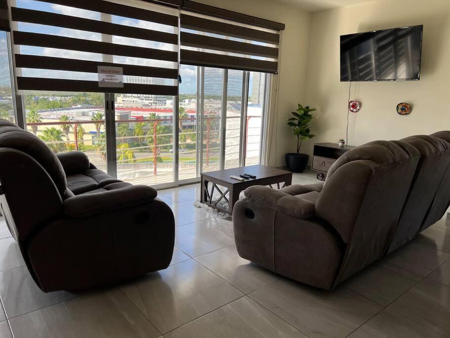 Apartamento 2 Bedroom Condo, Pool, Great Wifi & Tvs Cancún
