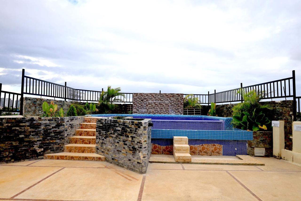 Hotel La Roca By R&t 3*