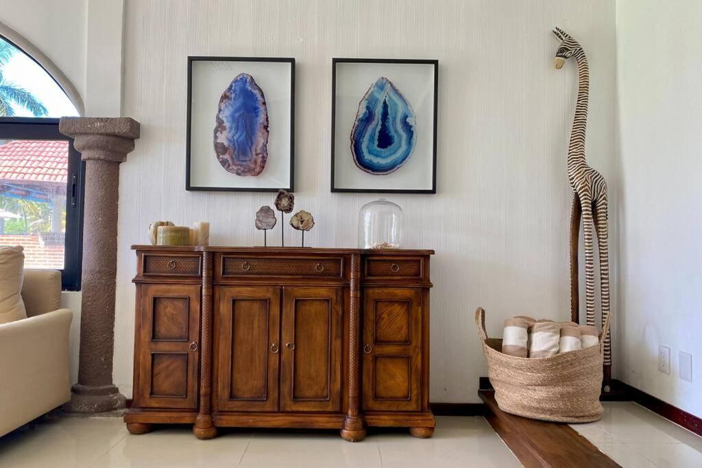 Charming Lagoon Front By Casa Paraiso Villa