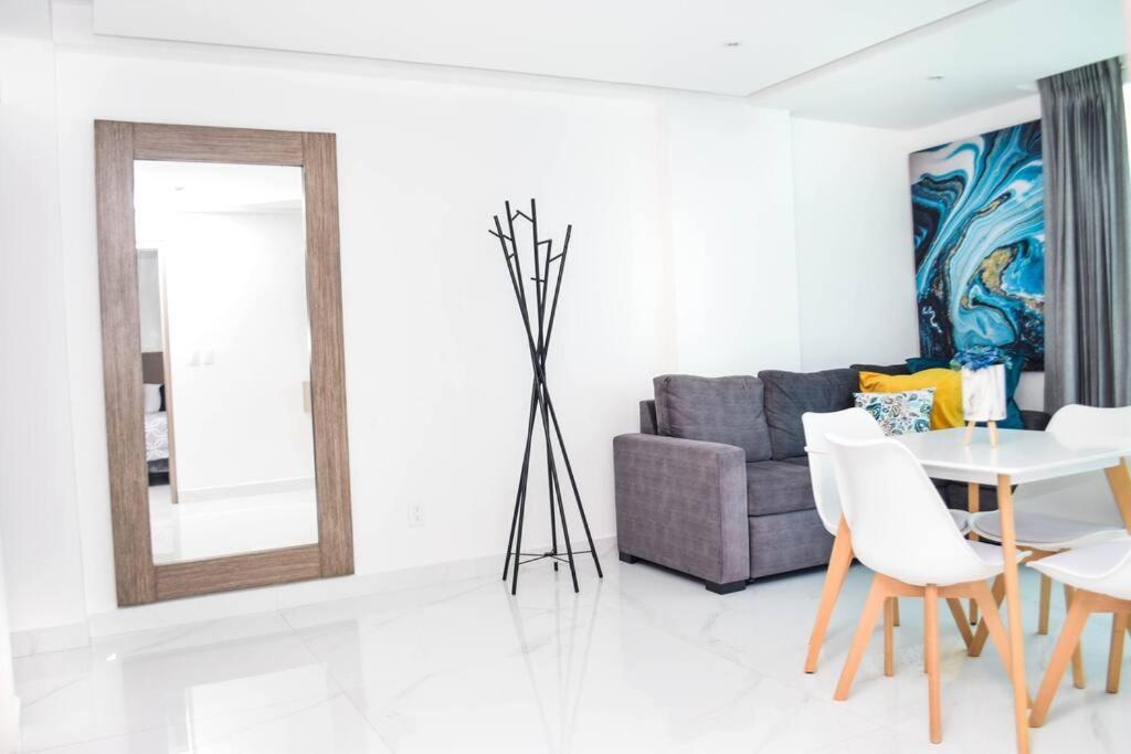 Hermoso Estudio Frente Al Mar 02, Nuevo
