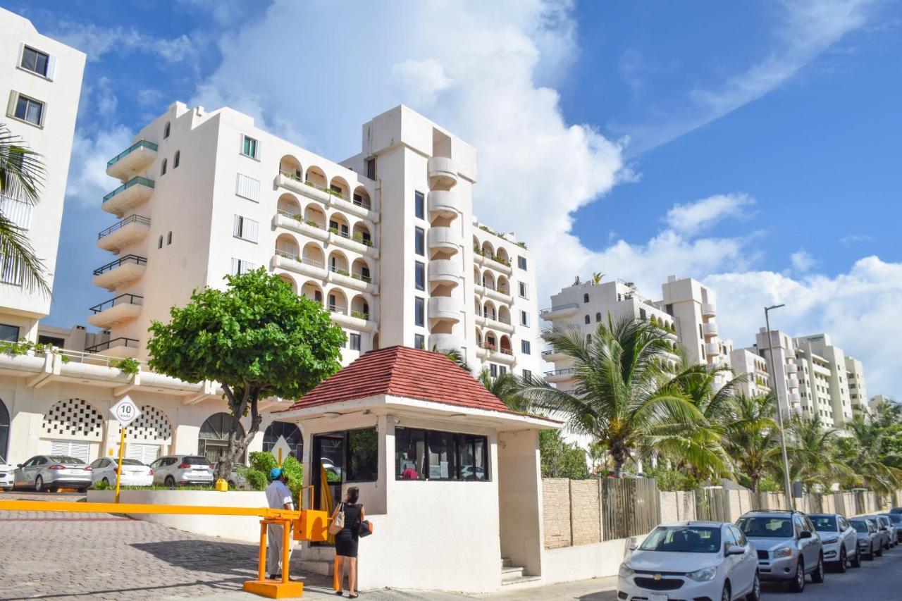 Apartamento Beachfront Marlin 107 *