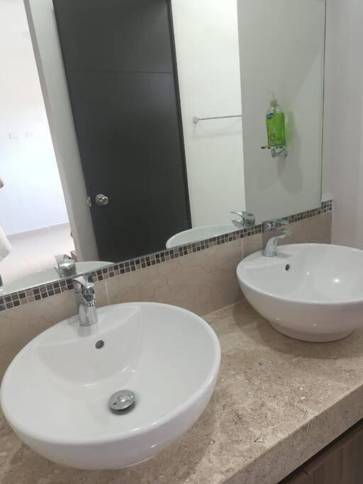 Hermoso Departamento En Con Alberca * Cancún