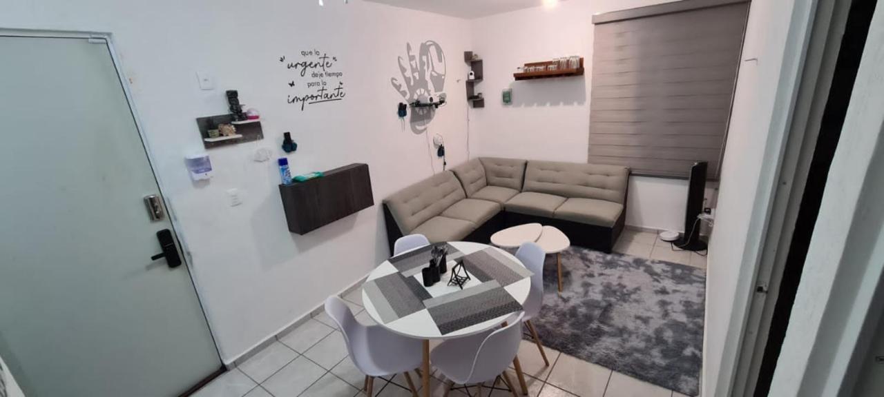 Smart House With Pool & Aquapark Apartamento
