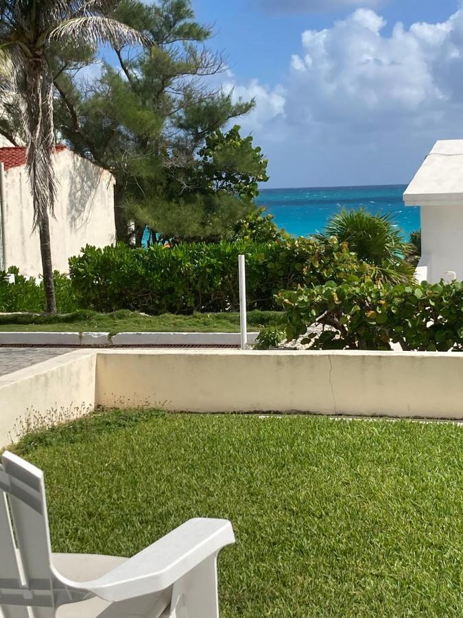 Oceanfront, Entire Apartamento *