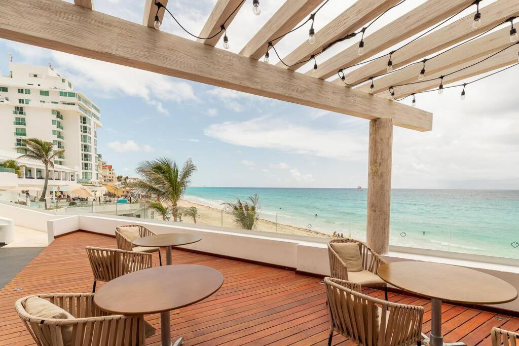 Ocean Front 2c, New Listing Apartamento *