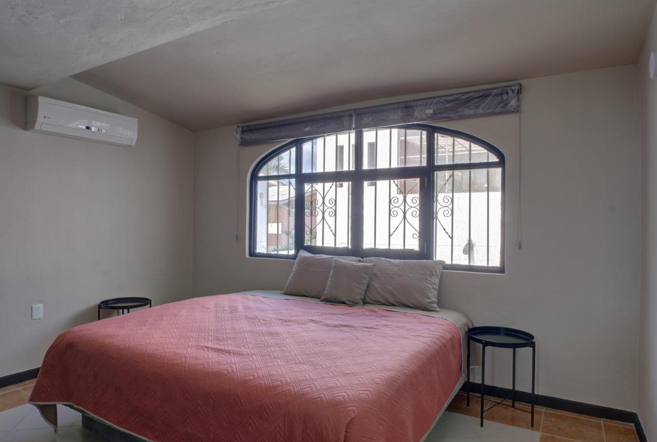 5br Beautiful In Downtown Cancun, 10min Сasa de vacaciones Cancún