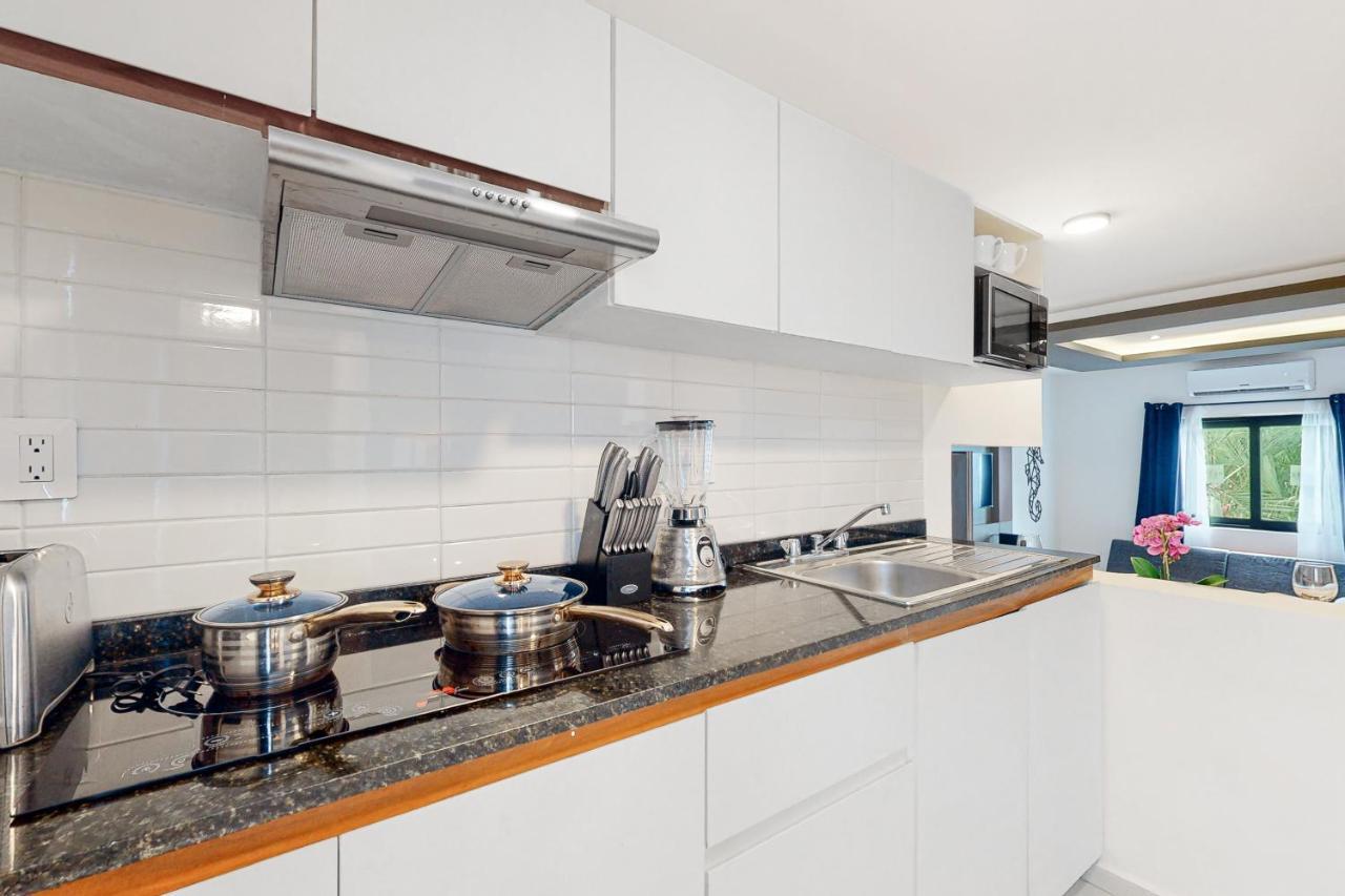 Seven Boutique Unit #36