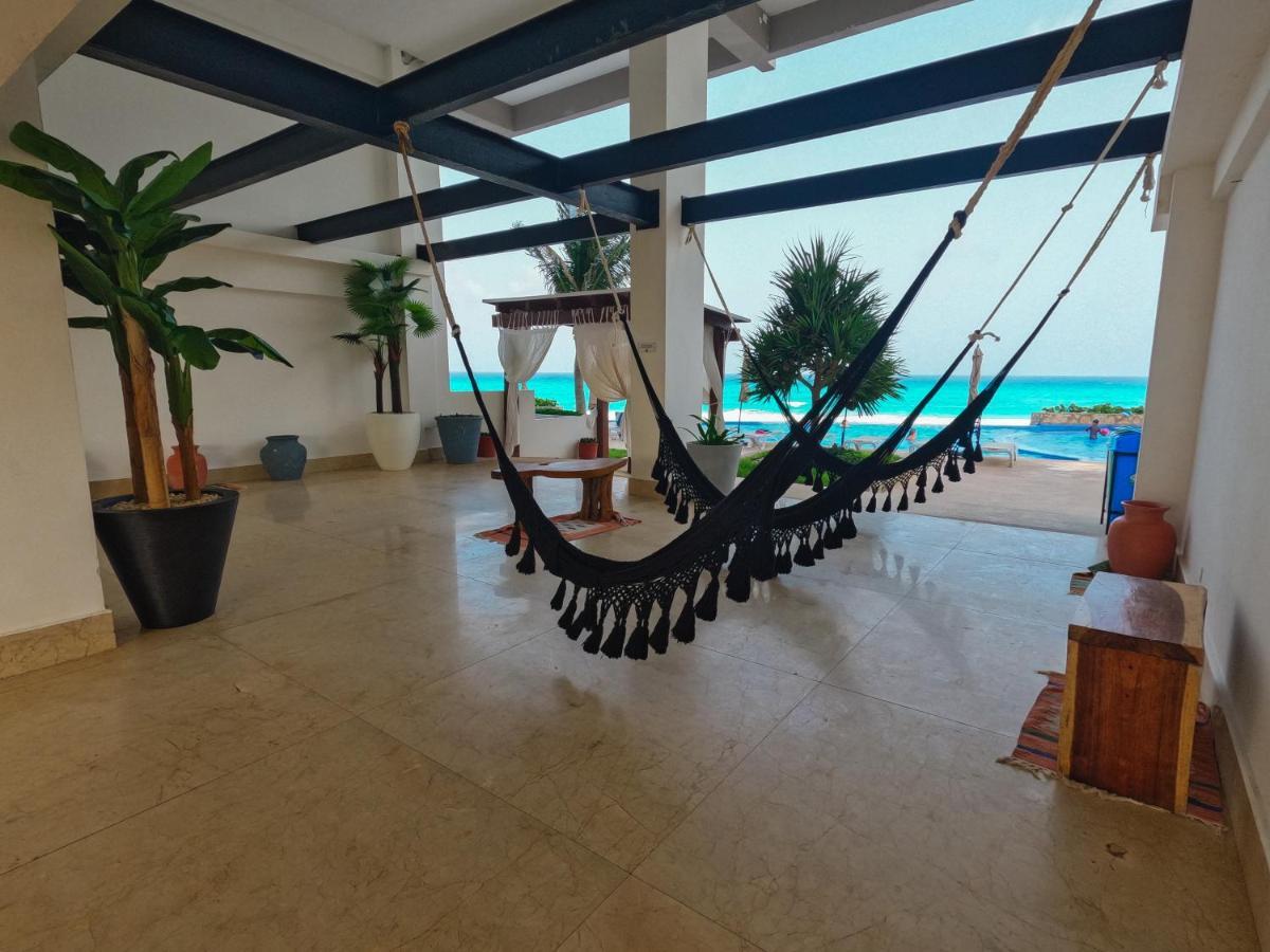 Ocean Front View * Cancún