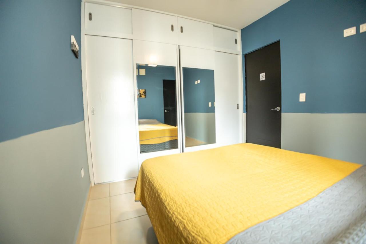 One Night A Shared Apartament - Airport