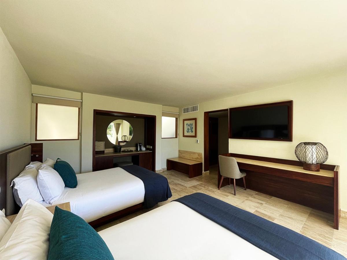 Grand Park Royal Resort 5*