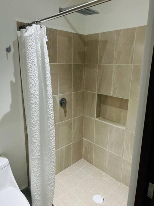 Apartamento Centric In Gated Community